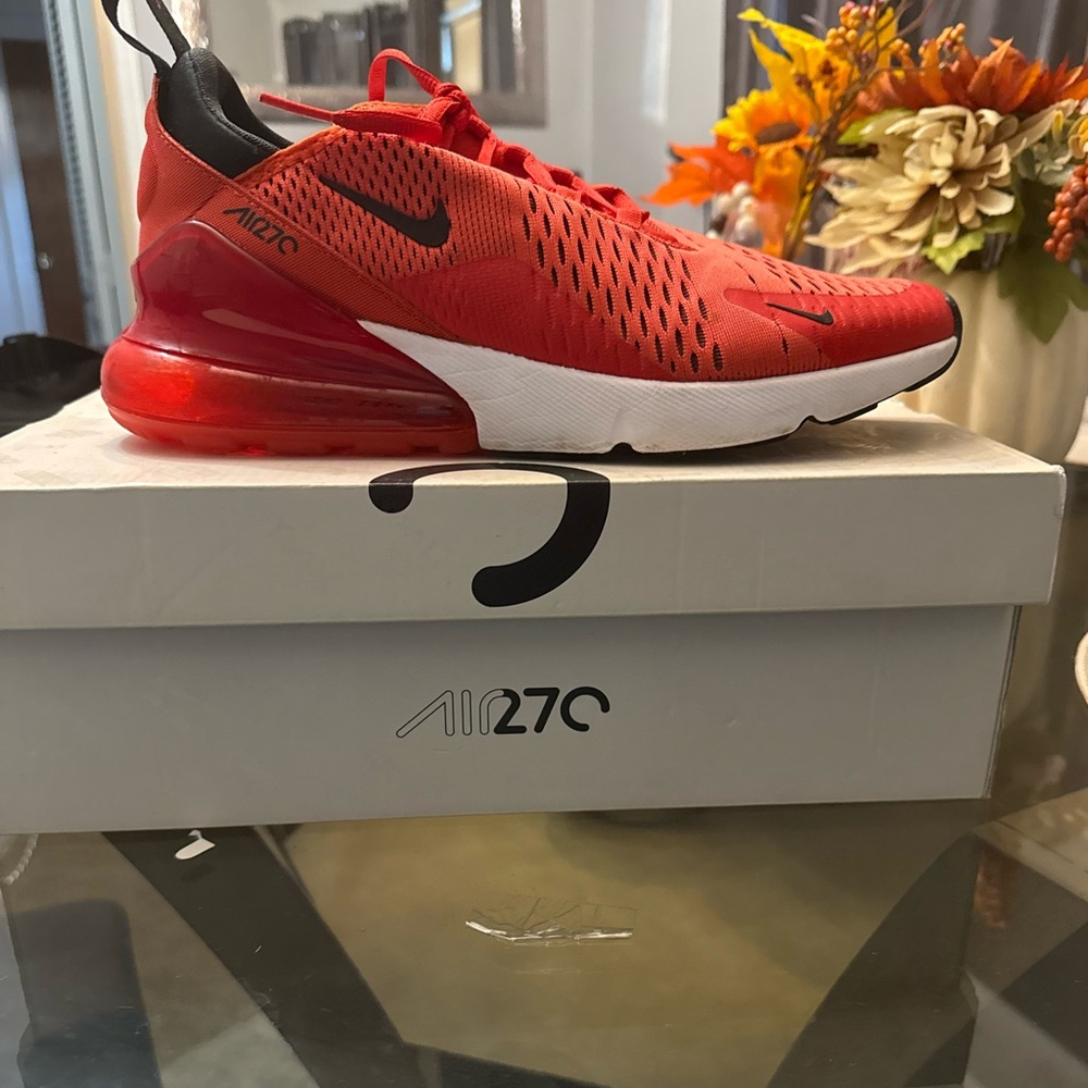 Nike Air Max 270 Bright Red and Black Sneakers size 10